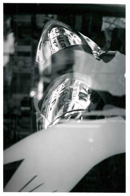 Choosing the Right Lighting for Chrome Reflection
